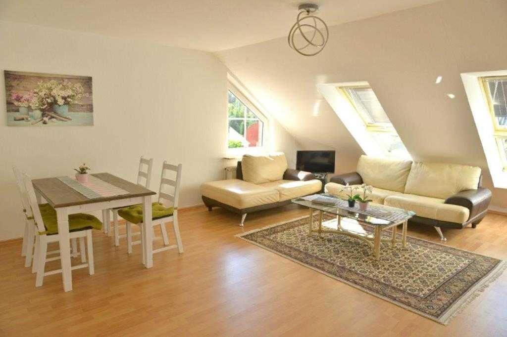 Ferienwohnung Roessing 25194 Bunde  ภายนอก รูปภาพ